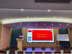 杨桂荣总裁亲自授课，设计培训会激发创意巧思